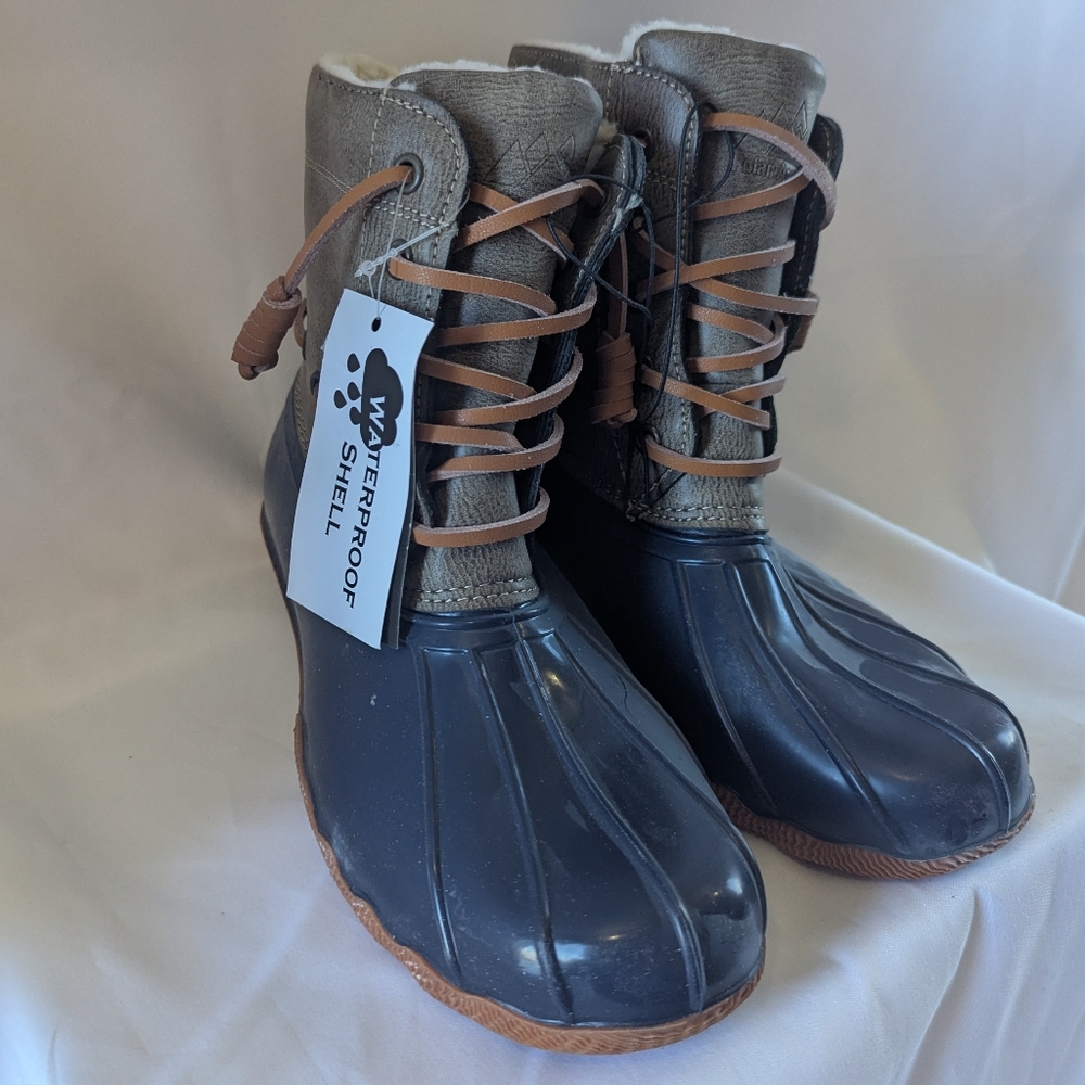 Polar Armor Waterproof Duck Boots Women 9 NWT